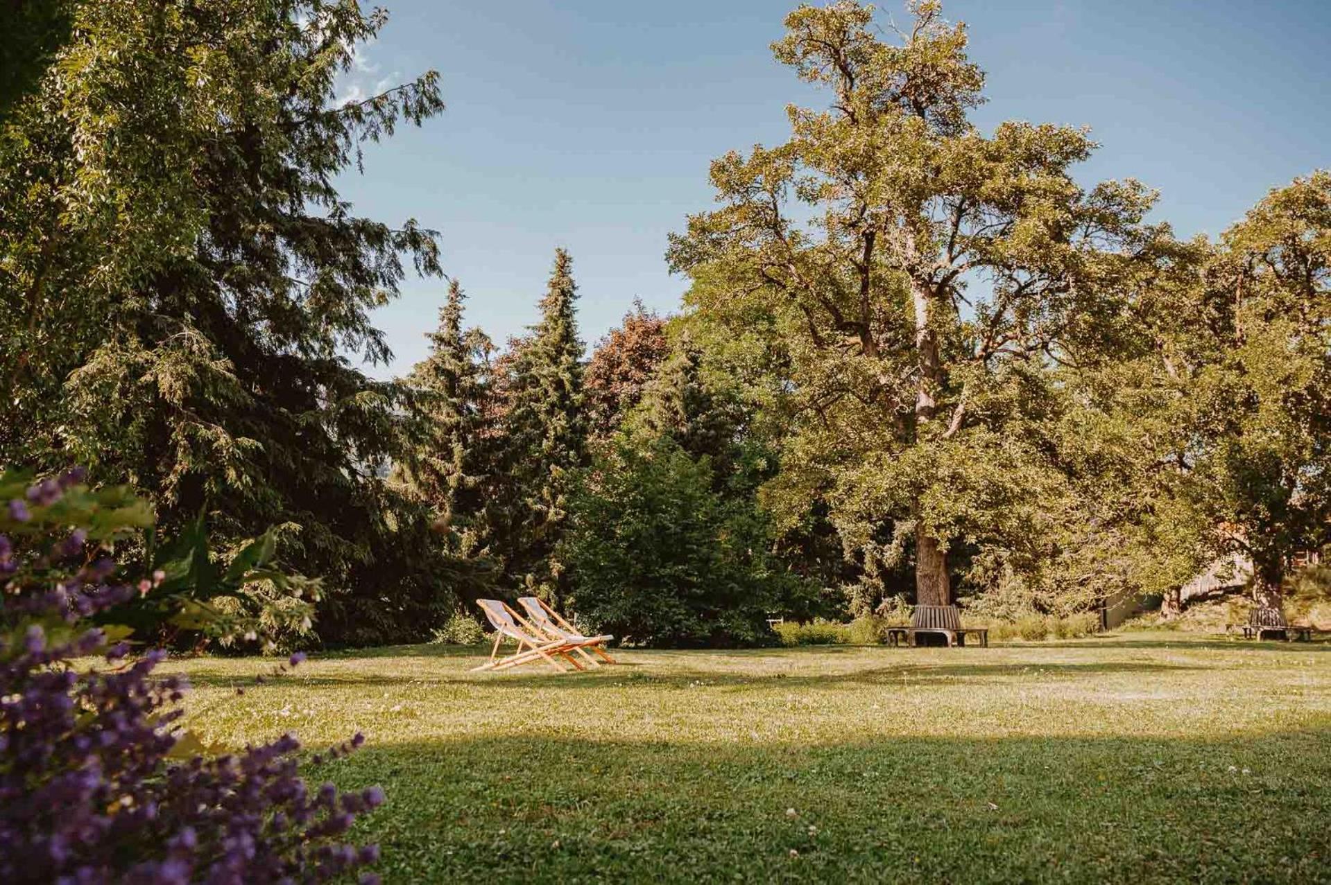 Hotel Bruecklwirt Niklasdorf Bagian luar foto