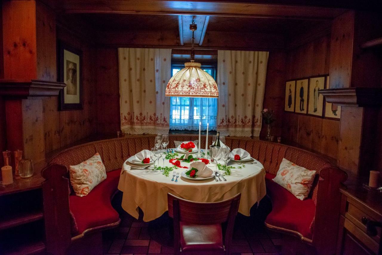Hotel Bruecklwirt Niklasdorf Bagian luar foto